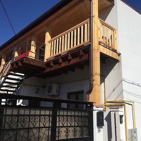 Отель Casa Faleza Констанца Экстерьер фото